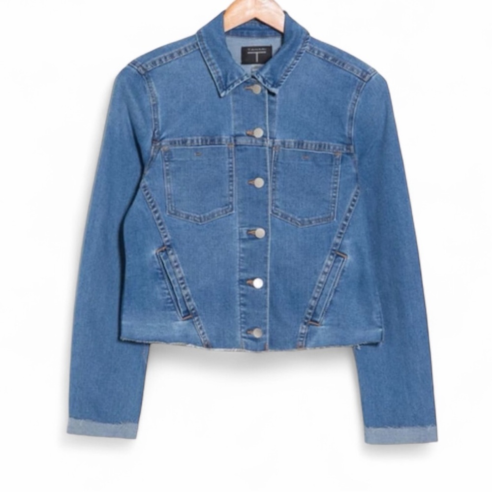 Tahari Raw edge Denim jean jacket in medium wash size medium